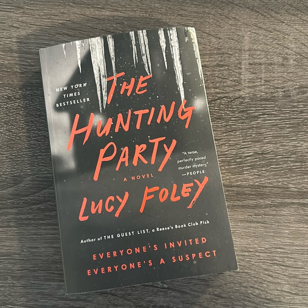 2/$15 - The Hunting Party - Lucy Foley